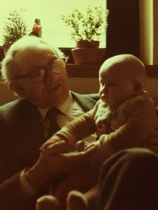 Lido di Camaiore 1980 Jacopo con il nonno
