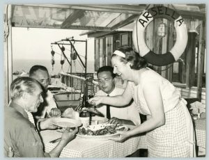 Marina di Pisa pranzo al ristorante "Arsella", giugno 1966.