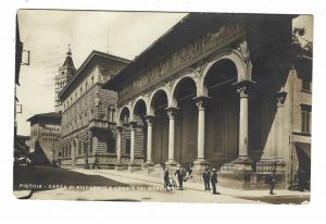 Pistoia scomparsa",La bellissima "Loggia dei Mercanti" abbattuta negli anni 30 x divenire il "Palazzo delle poste".