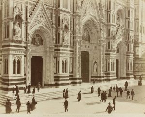 il Duomo di FIRENZE anno1880 (foto alinari )trattata all' albumina .!! una delle piu' belle in circolazione x la nitidezza ..ed e' stata scattata 135 anni fa'!!