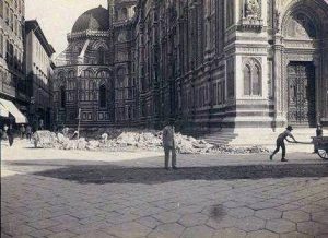 Firenze/ Lavori in corso in piazza Duomo, 1900