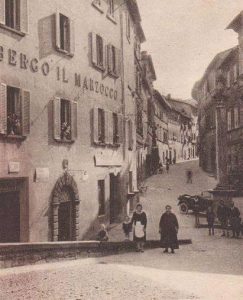 Montepulciano Colonna del Marzocco anni 20